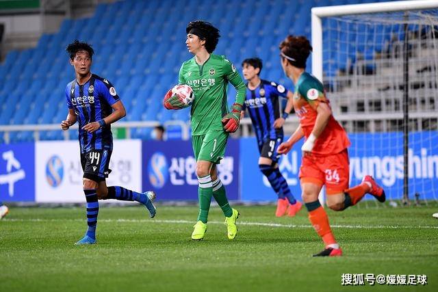 救火4场7分 武汉三镇考虑让代理主教练邓卓翔转正