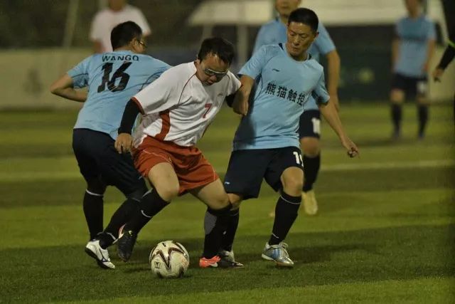 瓜帅：若冒犯到穆帅我道歉 但他有3个冠军我有6个